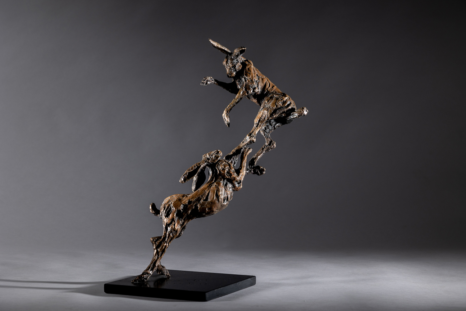 LOVE TO LIVE – Boxing Hares